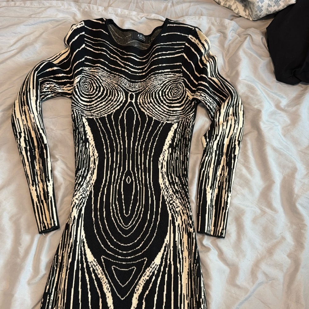 Akira Size Small Long Sleeve Knit Dress